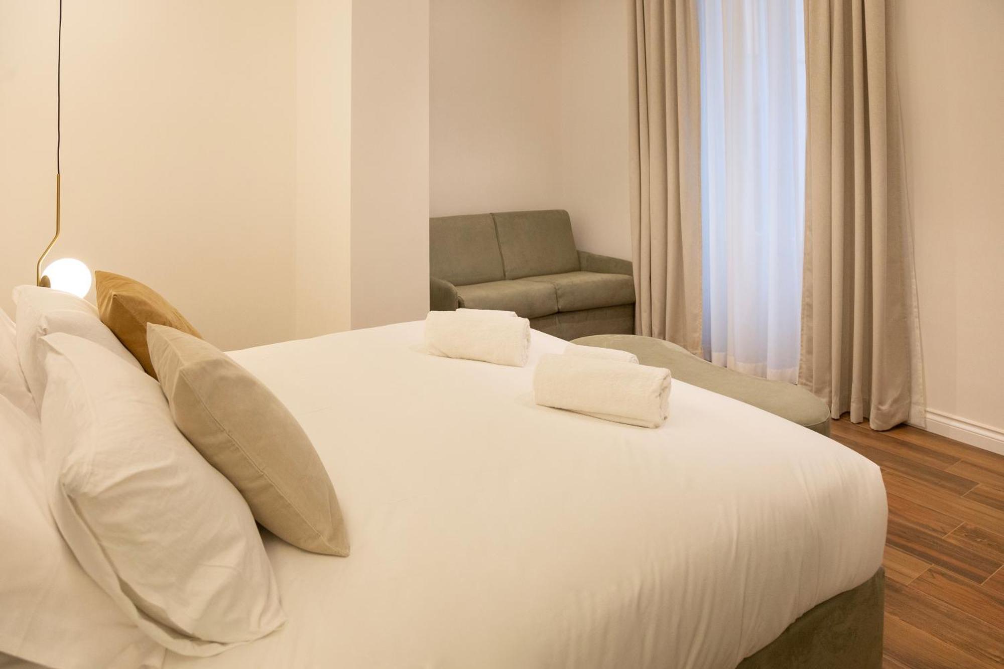 56 Orange Street Luxury Accommodation Рим Екстериор снимка